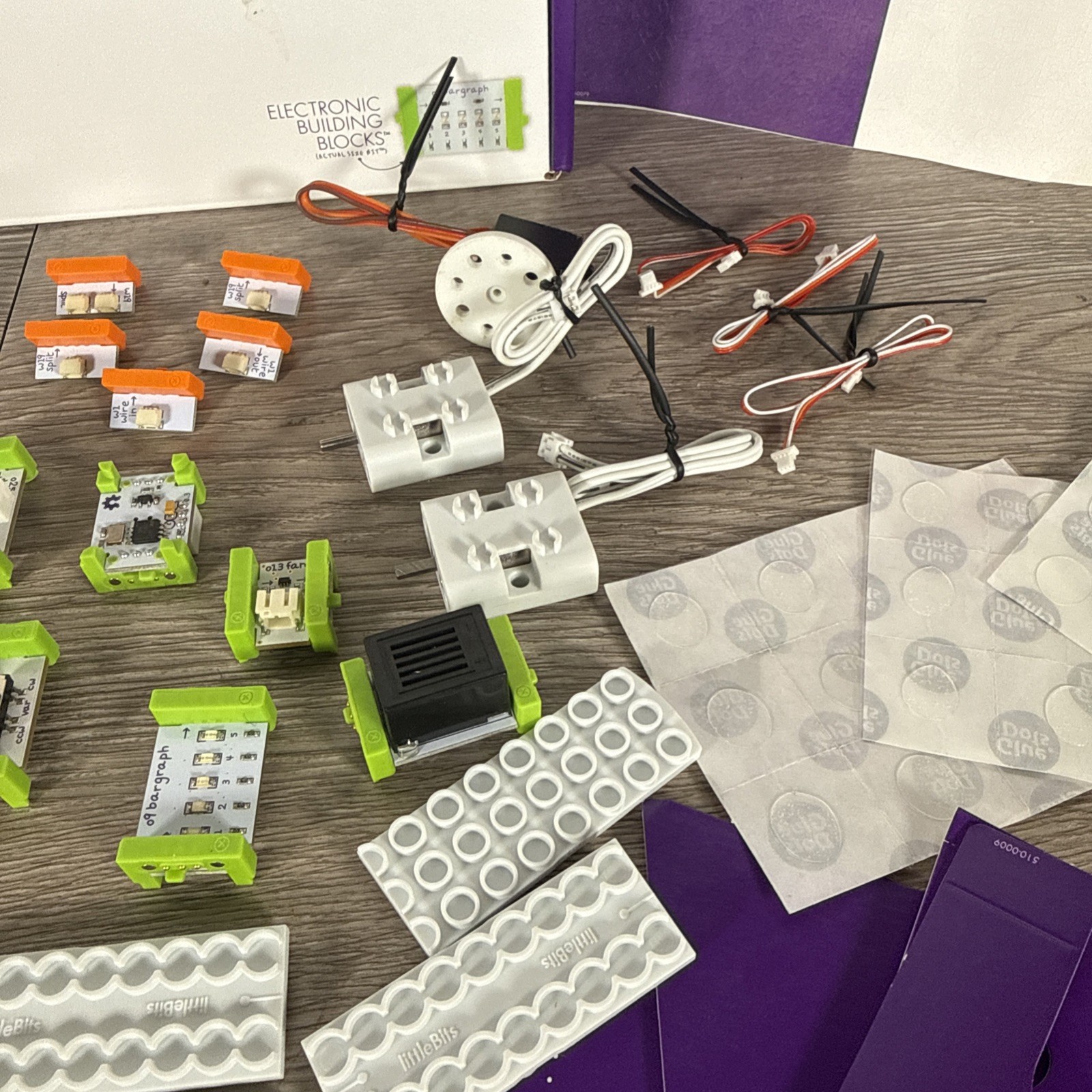NEW Little Bits Gizmos & Gadgets Kit, STEM – Electronic Bitbot Makers Toy
