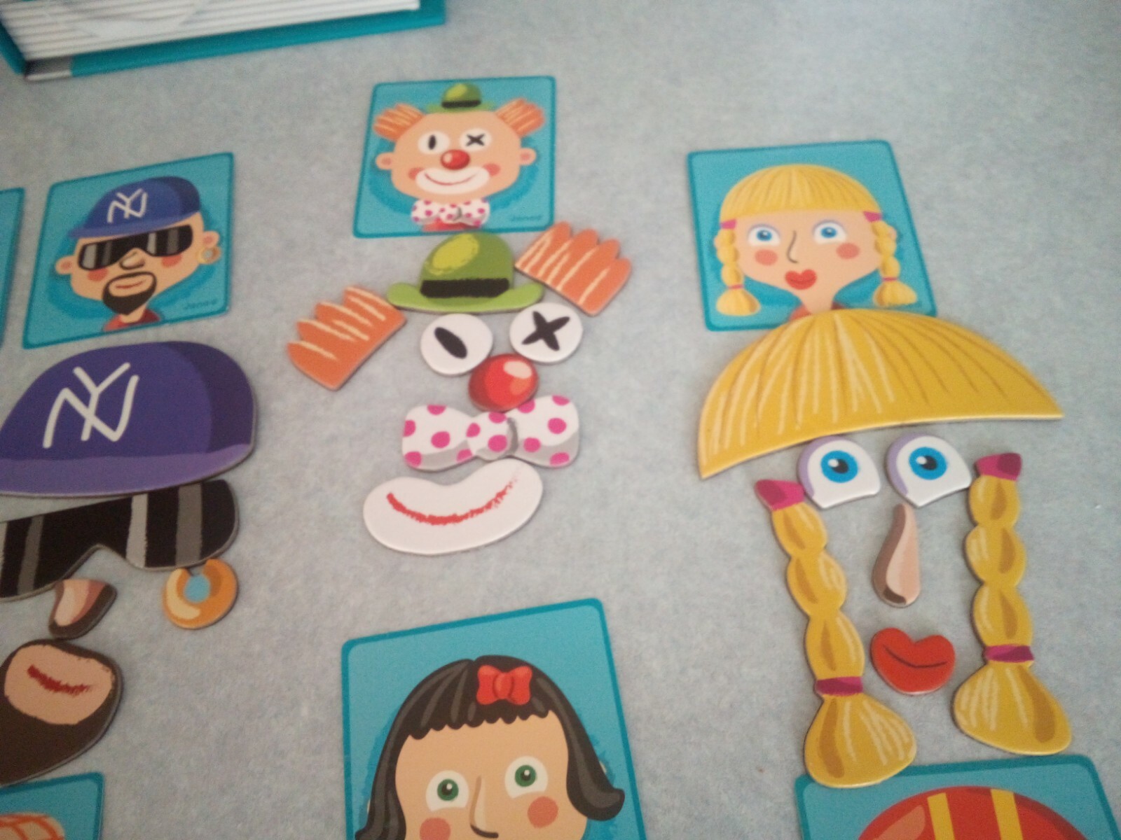 Crazy Faces Magneti’ Book Magnetic Pieces Cards & Box Educational Toy FREE SHIP