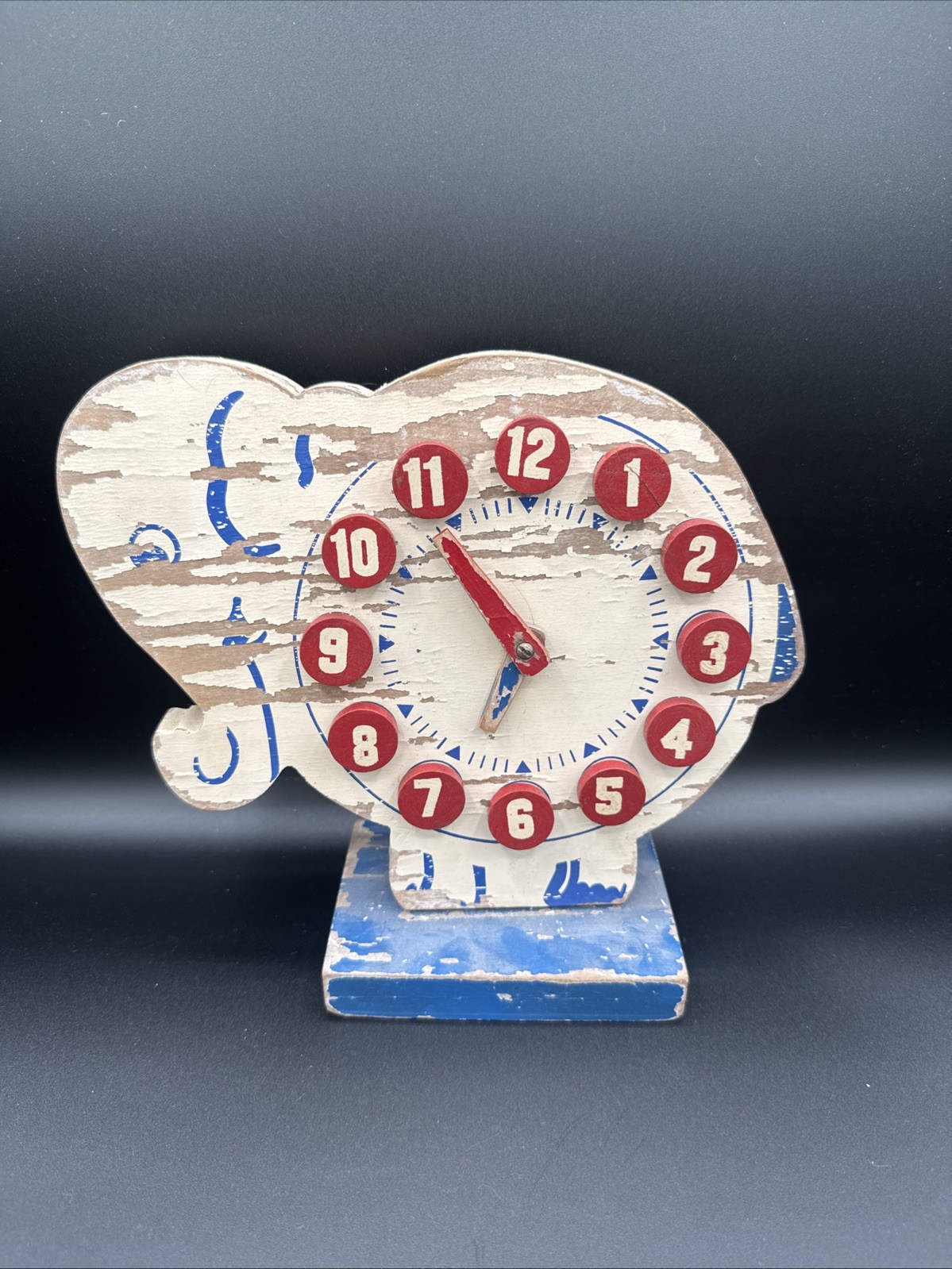 Vintage 1930/40’s Analog Teaching Wooden Clock Removable Pegs. Folk Art. (T13)