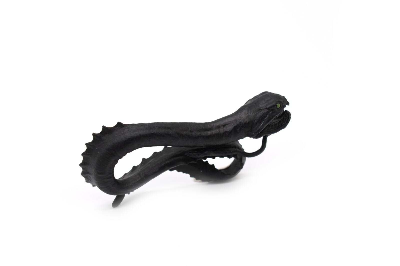 Dragonfish Realistic Toy Plastic Replica 3 1/4″ Black Fish Model F3681 B10