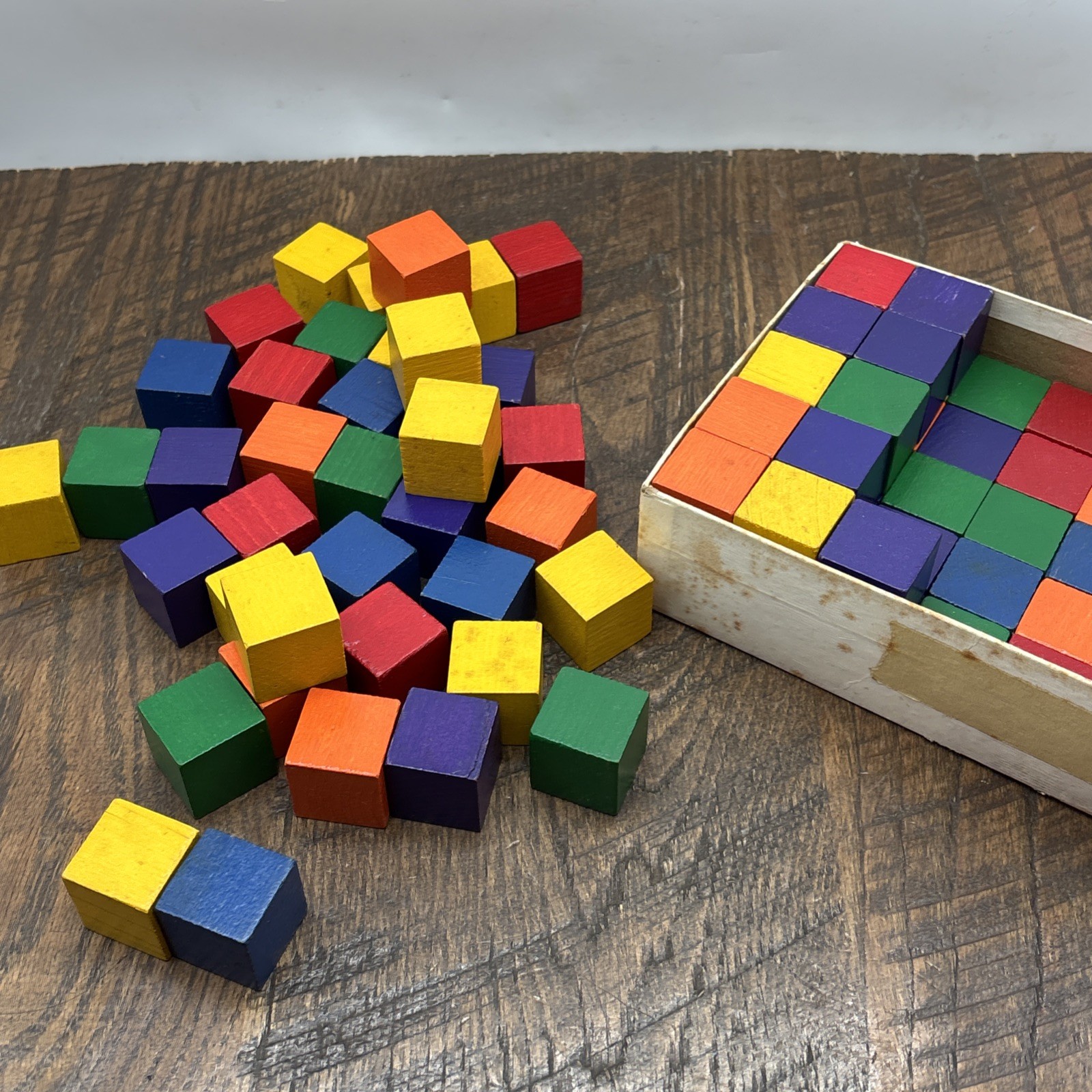 Vintage 1977 Milton Bradley Cubical Counting 1″ Blocks 100 Multicolored Kidcore