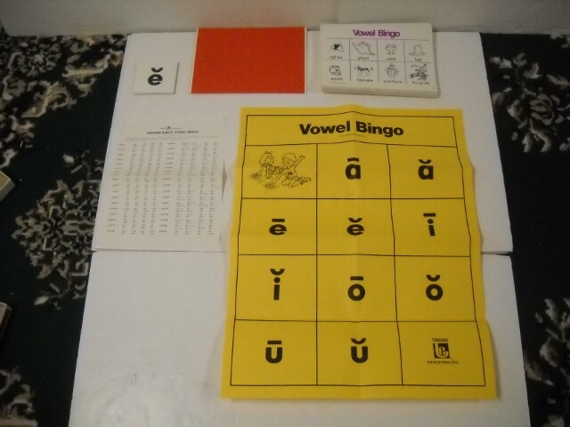 Vintage Trend Vowel Bingo Educational Game With Laminated Cards 1977 Brand New!