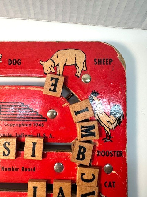 RICHMOND EDUCATIONAL SPELLING BOARD LETTERS NUMBERS FARM THEME 1948 vintage