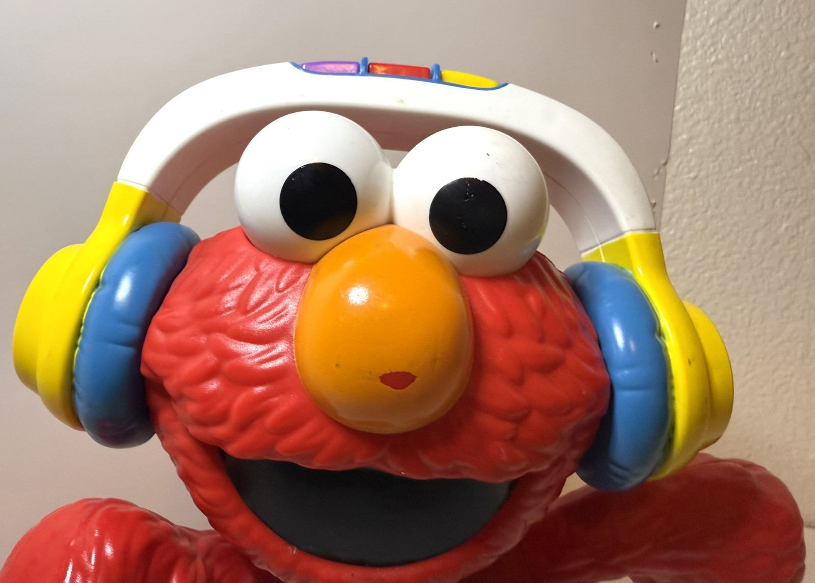 2017 Hasbro Sesame Street Workshop Elmo’s World Play 12” Toy Pre Owned