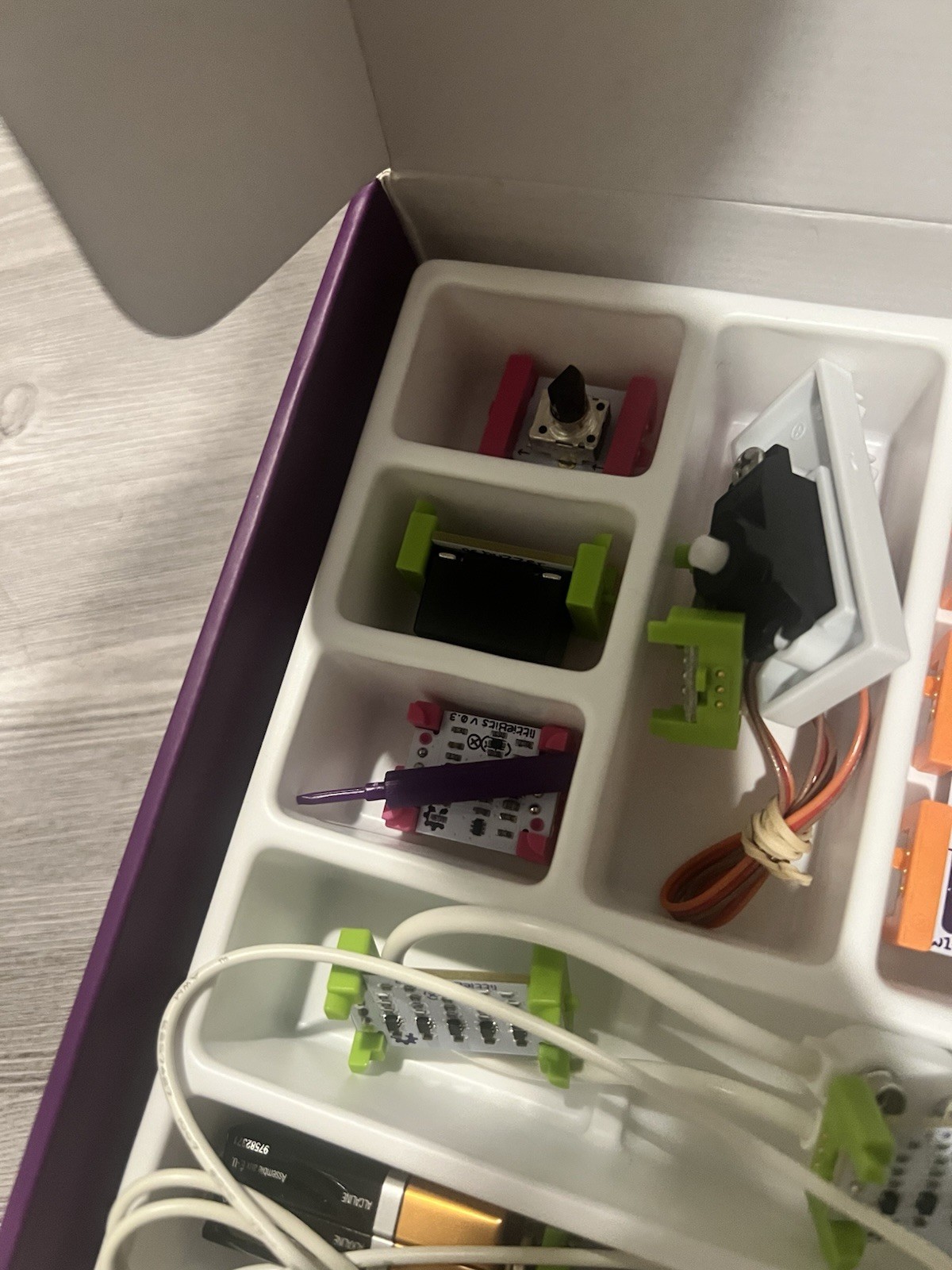 LittleBits Rule Your Room Kit STEM Educational Learning Touch Technology- Opened
