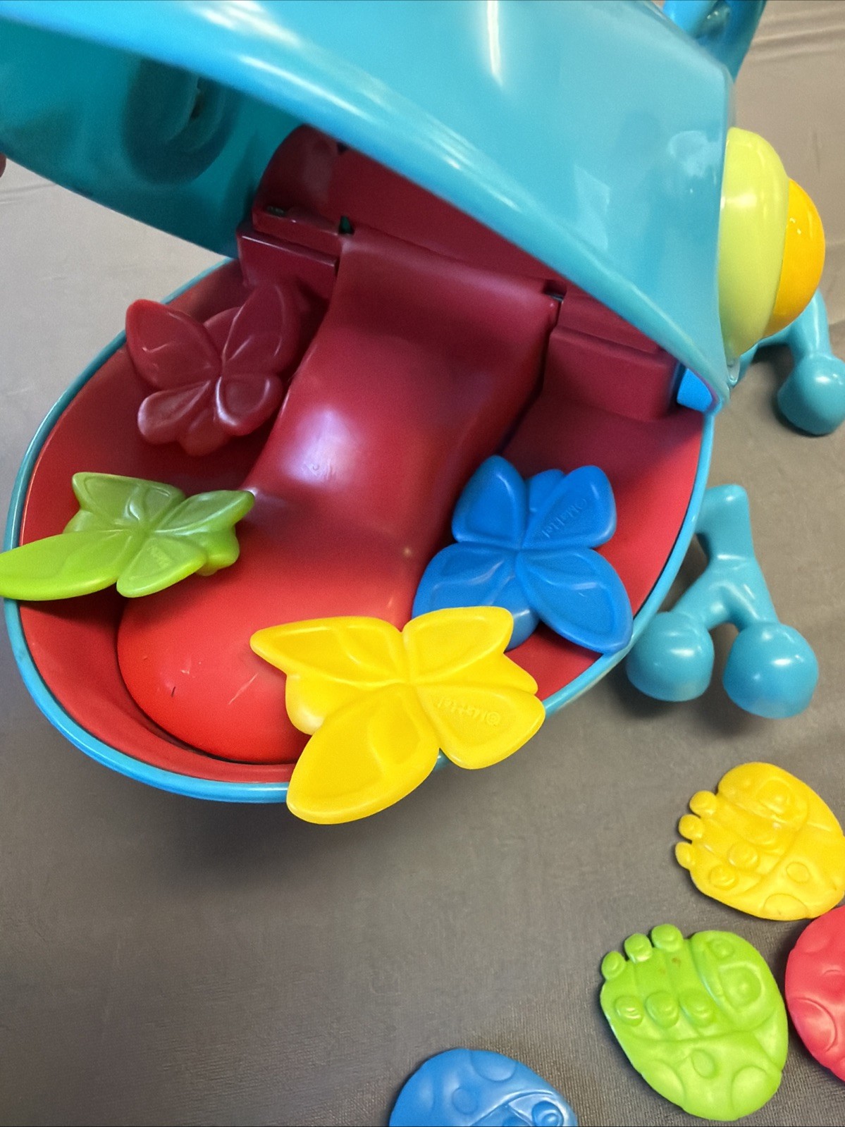 Chameleon Crunch Mattel Electronic Game 2012 Color And Shape Missing 1 Bug