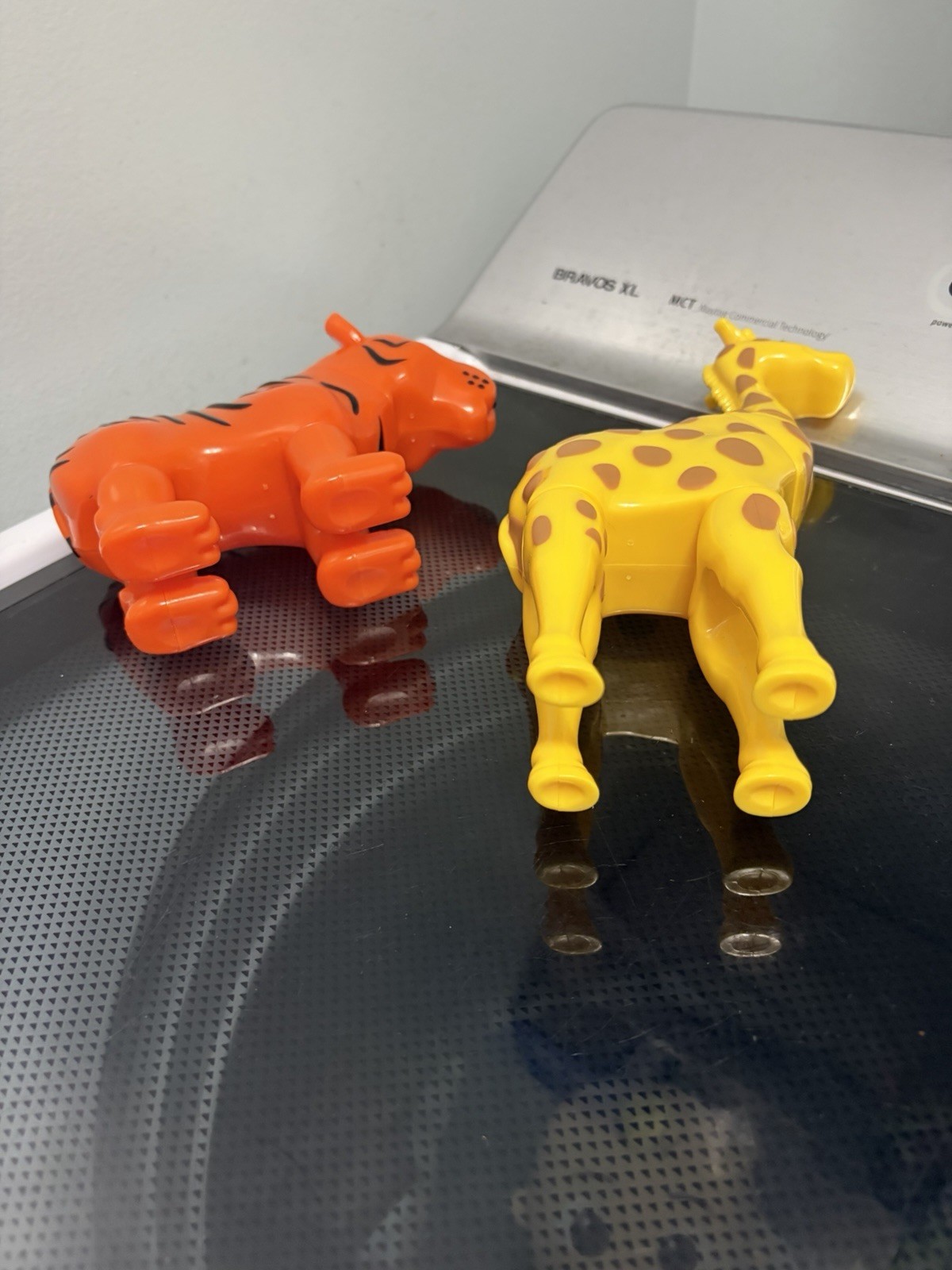 Lakeshore Learning Jungle Animal Magnetic Giraffe Tiger Popular Playthings