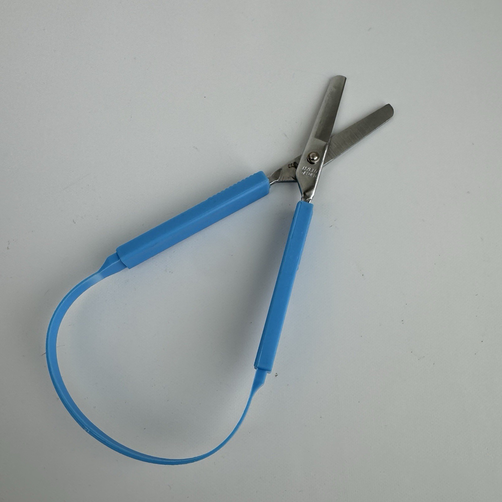Scissors Toddler Easy To Use Loop Adaptive Retractable Scissors Blue