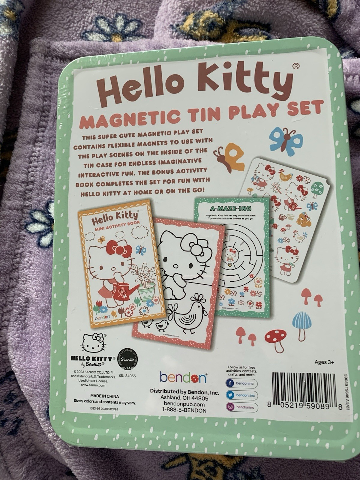 NEW Sealed Hello Kitty Magnetic Tin Play Set 46 Magnets Activity Books 3+